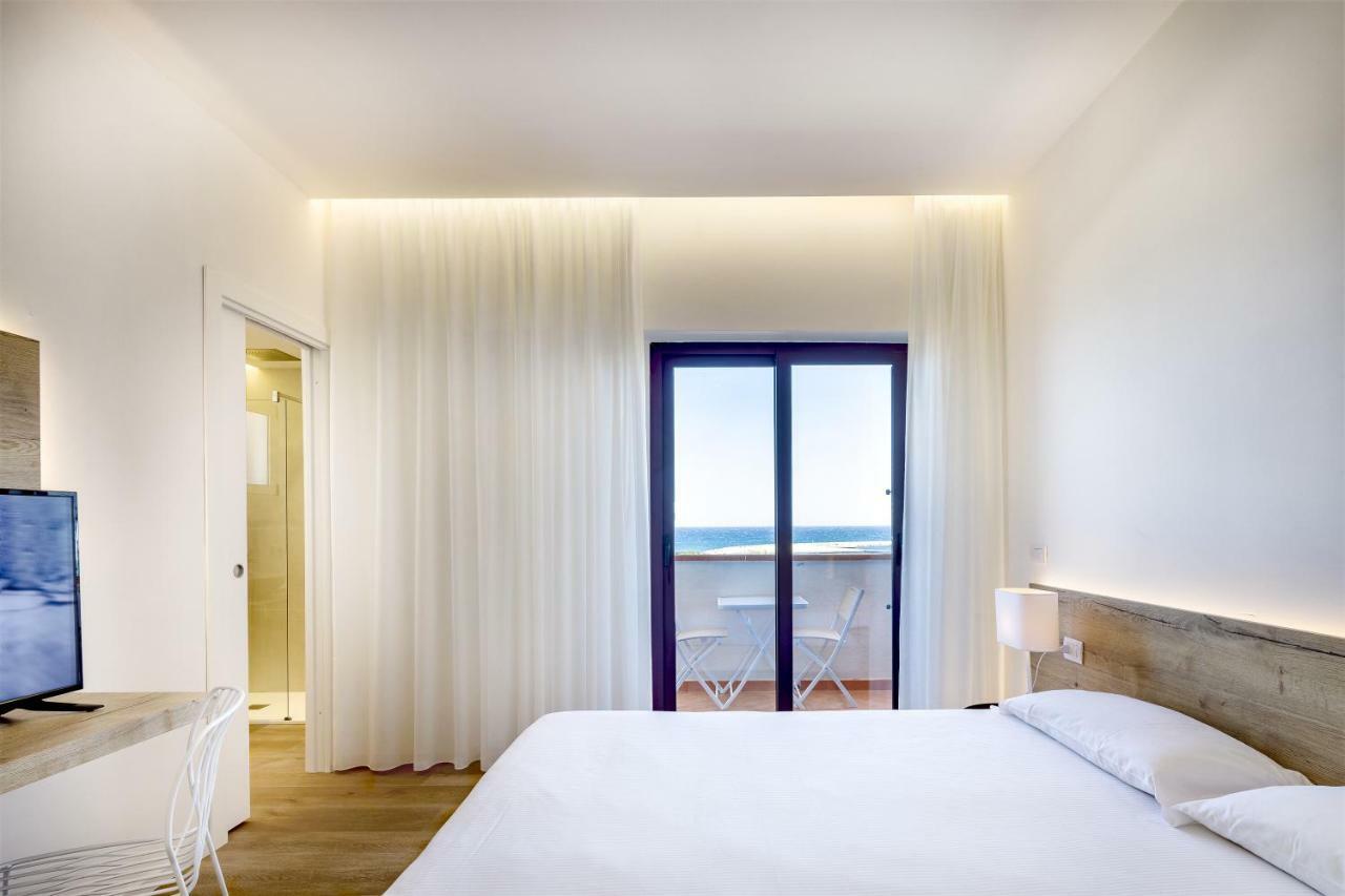 Hotel Onda Marina San Teodoro  Esterno foto